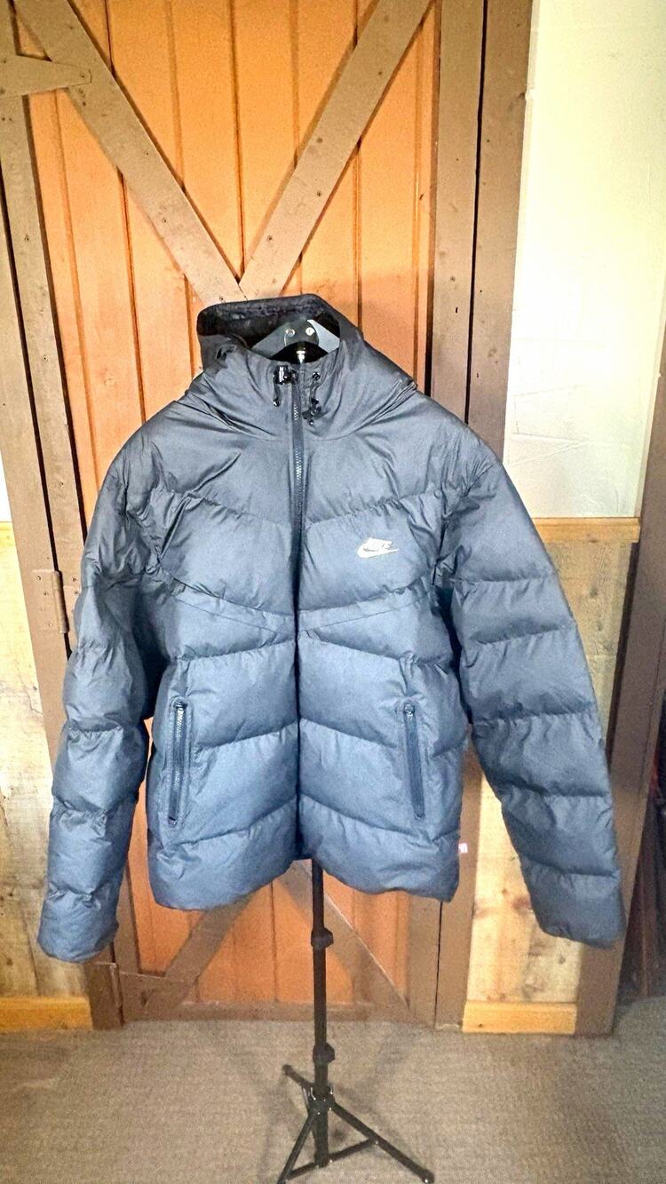 Nike Storm-FIT Puffer Jacket Men’s XL Gray Hooded Insulated Full Zip Winter Coat